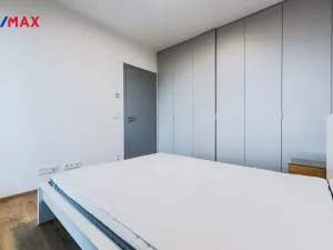 Pronájem bytu 2+kk, Praha - Libeň, U Vlachovky, 96 m2