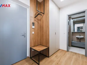 Pronájem bytu 2+kk, Praha - Libeň, U Vlachovky, 96 m2