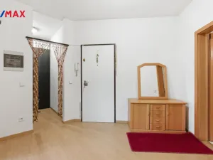 Prodej bytu 2+1, Karlovy Vary - Drahovice, Blahoslavova, 63 m2