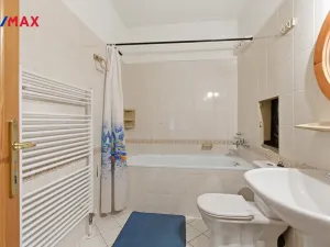 Prodej bytu 2+1, Karlovy Vary - Drahovice, Blahoslavova, 63 m2