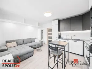 Pronájem bytu 1+kk, Plzeň - Bolevec, Kralovická, 32 m2