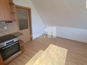 Pronájem bytu 1+kk, Jesenice, Příčná II., 33 m2
