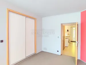 Pronájem bytu 1+1, Dalovice, Pod Parkem, 40 m2