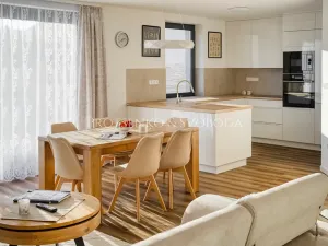 Prodej rodinného domu, Kamenice nad Lipou, Dobšova, 210 m2