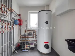 Prodej ubytování, Frymburk, 218 m2