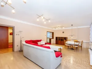 Pronájem rodinného domu, Opařany, 147 m2