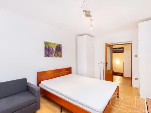 Pronájem rodinného domu, Opařany, 147 m2