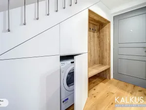 Pronájem atypického bytu, Hradec Králové, Eliščino nábřeží, 38 m2