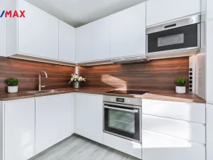 Pronájem bytu 3+1, Praha - Střížkov, Habartická, 61 m2