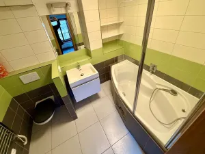 Prodej atypického bytu, Třebíč, Na Úbočí, 85 m2