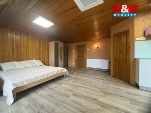 Pronájem bytu 1+kk, Bříství, 34 m2