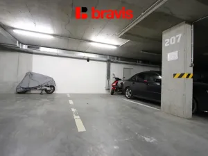 Pronájem garáže, Brno, Spálená, 15 m2