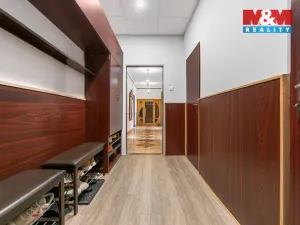 Prodej atypického bytu, Březová, Smetanova, 177 m2