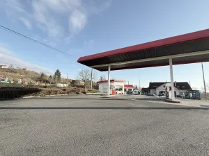 Prodej komerční nemovitosti, Kly, 781 m2