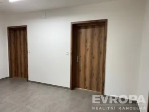 Pronájem bytu 1+kk, Liberec, Tovární, 40 m2