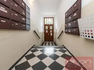 Prodej bytu 2+kk, Praha - Smíchov, Na Zatlance, 53 m2