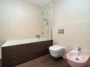 Pronájem bytu 3+kk, Praha - Smíchov, Pod Děvínem, 96 m2