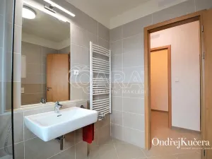 Pronájem bytu 1+kk, Praha - Ruzyně, Drnovská, 44 m2