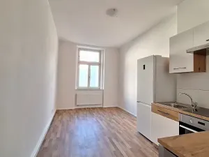 Pronájem bytu 2+kk, Praha - Vršovice, Finská, 43 m2