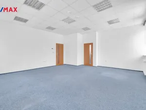 Pronájem kanceláře, Hradec Králové - Slezské Předměstí, Sládkova, 170 m2