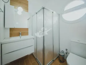 Prodej bytu 3+kk, Trikomo, Kypr, 80 m2