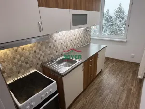 Prodej bytu 3+1, Klášterec nad Ohří, Na Vyhlídce, 70 m2