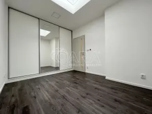 Pronájem bytu 2+kk, Česká, 48 m2