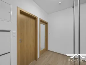 Pronájem bytu 2+kk, Praha - Prosek, Kytlická, 53 m2