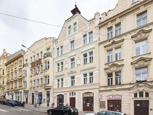 Pronájem bytu 2+kk, Praha - Nusle, náměstí Bratří Synků, 52 m2