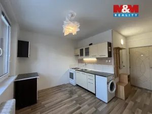 Pronájem bytu 1+1, Otrokovice - Kvítkovice, Polní, 32 m2