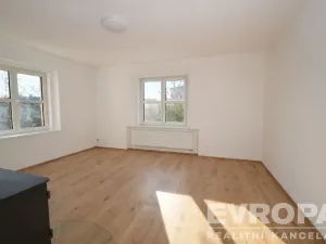 Pronájem rodinného domu, Praha - Žižkov, Hraniční, 120 m2