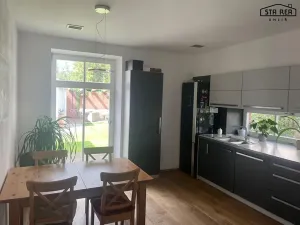 Pronájem rodinného domu, Hradec Králové, Třebízského, 250 m2