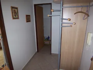 Pronájem bytu 1+kk, Praha - Košíře, Houdova, 33 m2