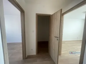 Pronájem bytu 2+1, Břeclav, U Splavu, 58 m2