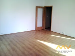 Pronájem bytu 2+kk, Hradec Králové, Balbínova, 45 m2