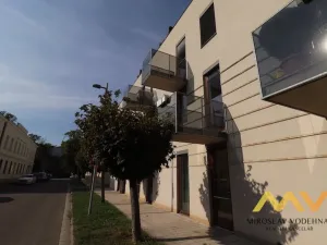 Pronájem bytu 2+kk, Hradec Králové, Balbínova, 45 m2