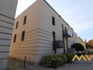 Pronájem bytu 2+kk, Hradec Králové, Balbínova, 45 m2