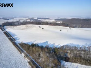 Prodej pole, Jeníkovice, 46475 m2