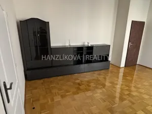 Pronájem bytu 2+kk, České Budějovice - České Budějovice 2, Husova tř., 60 m2