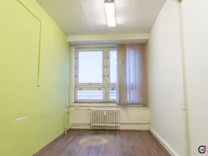 Pronájem kanceláře, Pardubice - Semtín, 17 m2