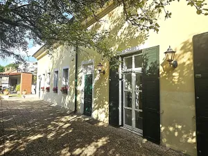 Pronájem kanceláře, Praha, Vinopalnická, 104 m2