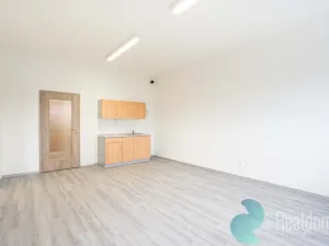 Pronájem kanceláře, Český Krumlov, Budějovická, 69 m2