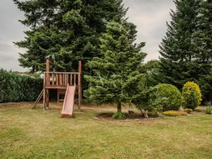 Prodej komerční nemovitosti, Sulice - Želivec, Hlavní, 370 m2