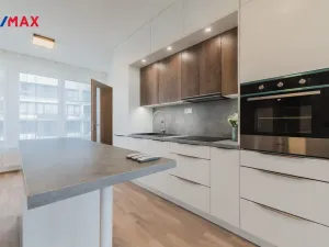 Pronájem bytu 3+kk, Praha - Libeň, Na Libušáku, 71 m2