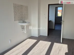 Pronájem komerční nemovitosti, České Budějovice - České Budějovice 2, Na Zlaté stoce, 15 m2