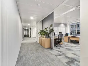 Pronájem kanceláře, Praha - Dejvice, Evropská, 318 m2