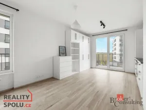 Pronájem bytu 1+kk, Plzeň - Skvrňany, Františka Kováříka, 41 m2