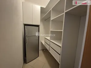 Pronájem bytu 1+kk, Praha - Zličín, Sazovická, 31 m2