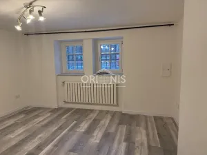 Pronájem bytu 2+1, Chomutov, Holečkova, 50 m2