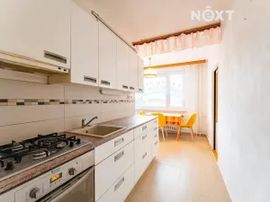 Prodej bytu 2+1, Olomouc, Varšavské nám., 56 m2